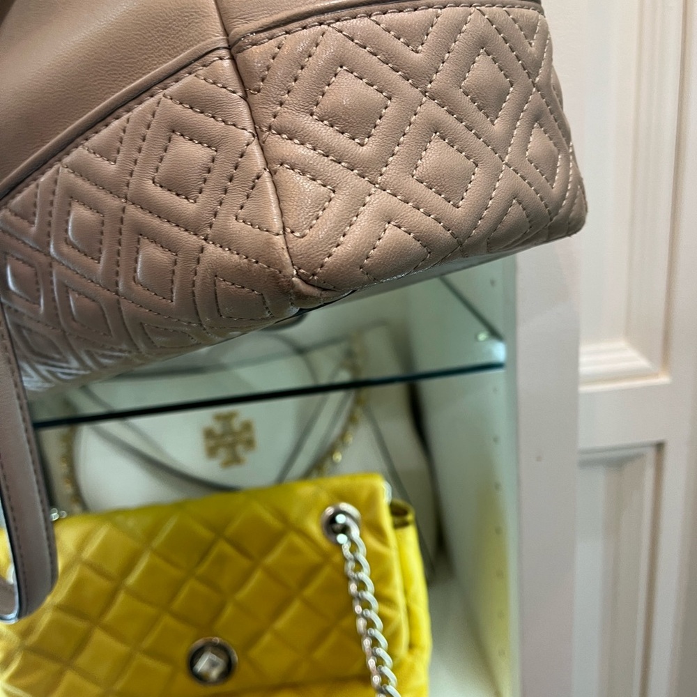 Tory Burch Nude Quilted Tote - Picture 10 of 15